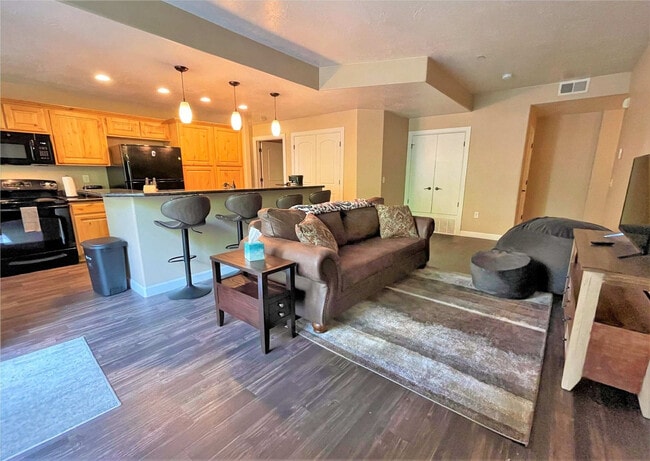 Photo - 606 W S Temple St Unit SI ID1389259P