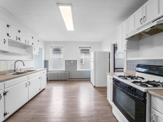 Photo - 634 High St Unit 2