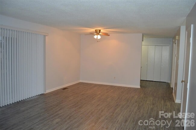 Photo - 1235 15th Ave NW