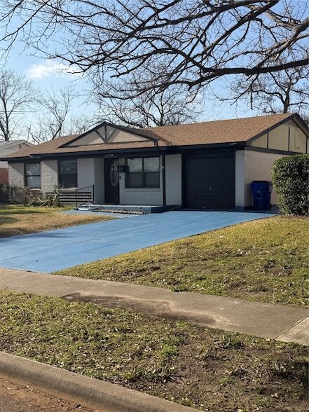 Building Photo - 13729 Birchlawn Dr