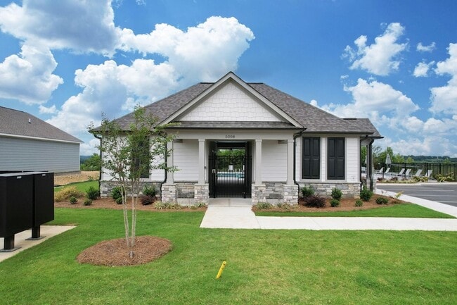 Photo - 5010 Highwood Dr