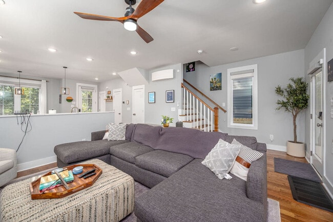 Photo - 2805 Lindbergh St Unit ID1300718P