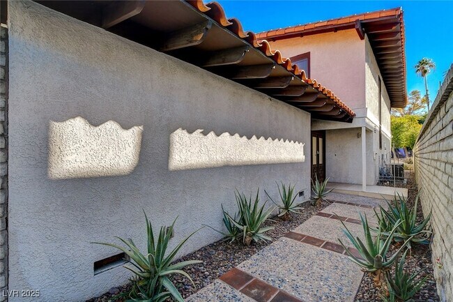 Photo - 945 Vegas Valley Dr