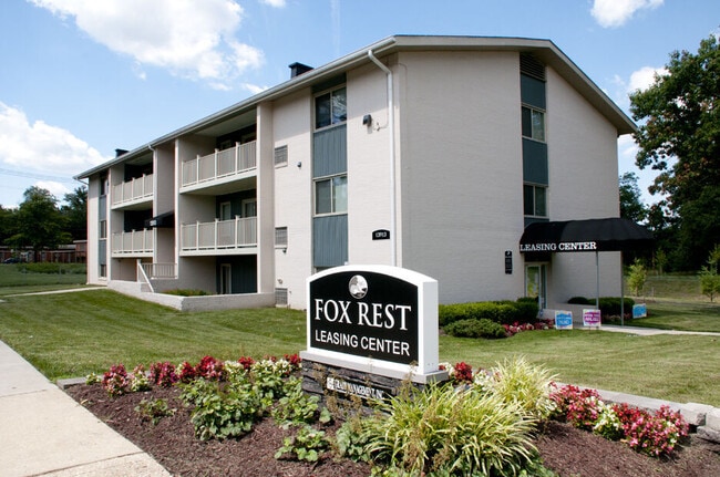 Building Photo - Fox Rest