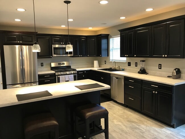 Building Photo - Executive Places