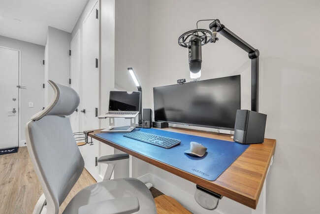 Photo - 95 Wall St Unit FL2-ID408745P