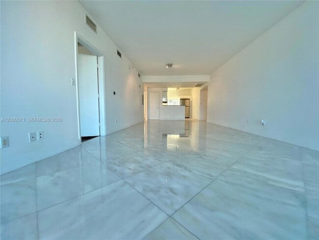 Photo - 601 NE 36th St Unit 1103
