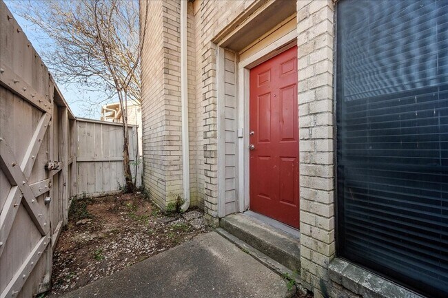 Photo - 9572 Windswept Ln Unit 9572