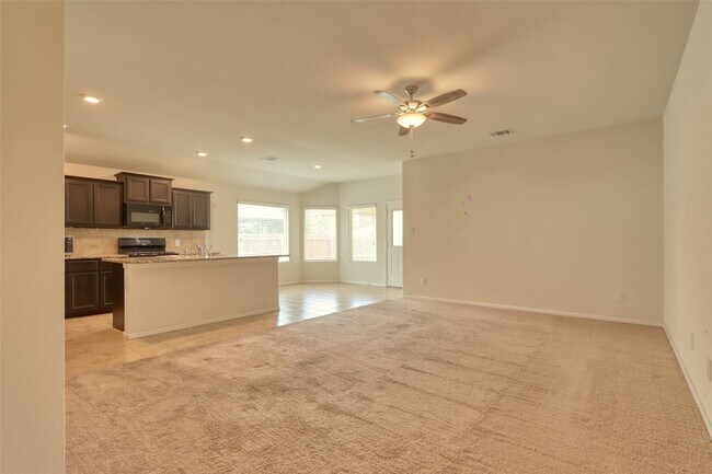 Photo - 744 Walls Blvd