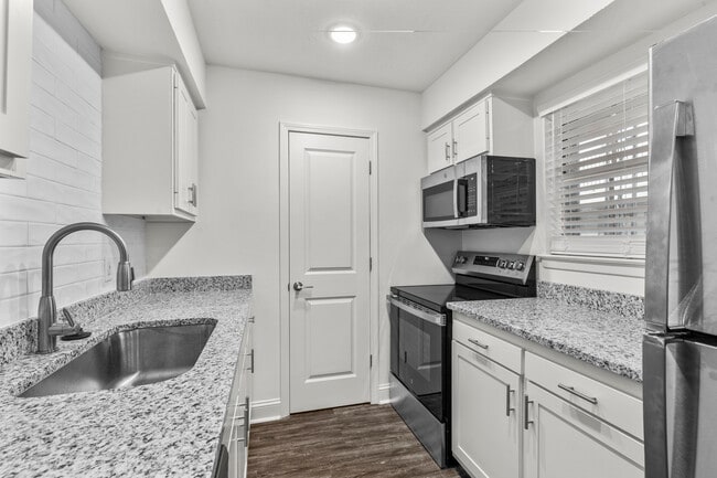 Photo - Vieux Carre Apartments