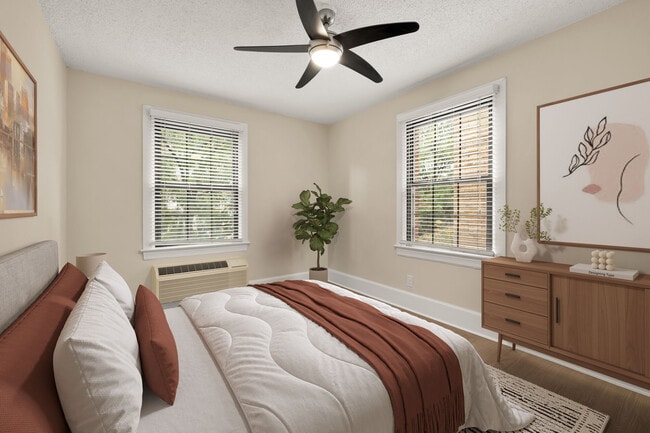 Photo - Connecticut Plaza