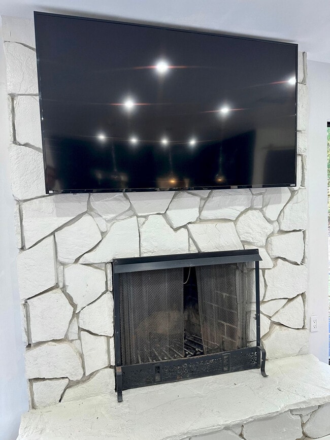 Building Photo - 5700 Saddlebrook Way Unit ID1291336P