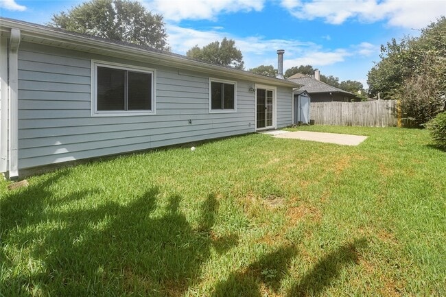 Photo - 1735 Oak Ridge Dr
