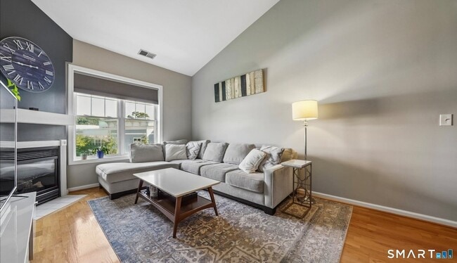 Photo - 105 Richards Ave