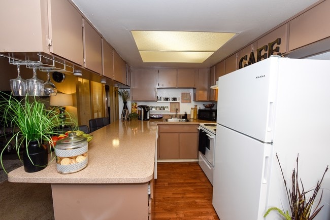 Photo - Westminster Chase Apartments