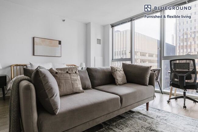 Photo - 201 N Garland Ct Unit FL29-ID1183