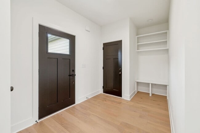 Photo - 815 Oconnor St