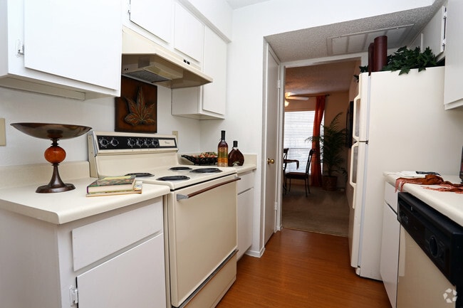 Kitchen - Hunters Glen