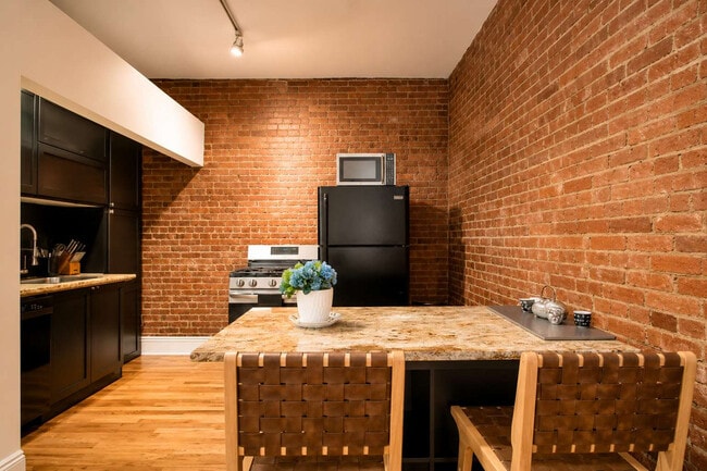 Photo - 211 Front St Unit SI ID1255364P
