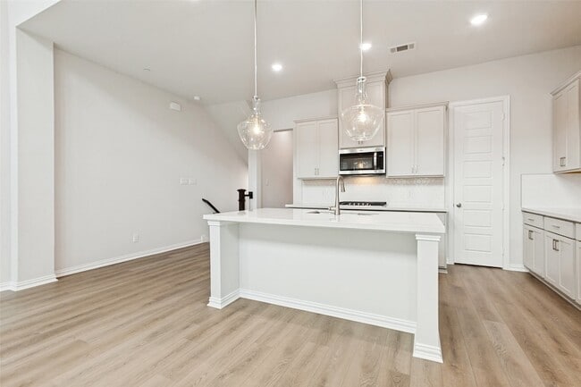 Photo - 4157 Humboldt St
