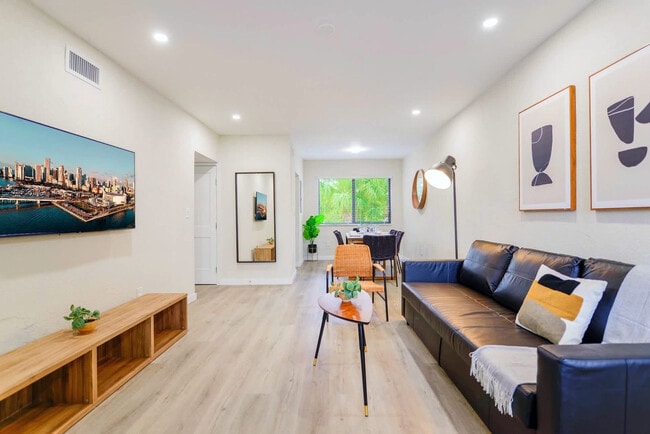 Photo - 700 SW 11th Ave Unit FL1-ID1230855P