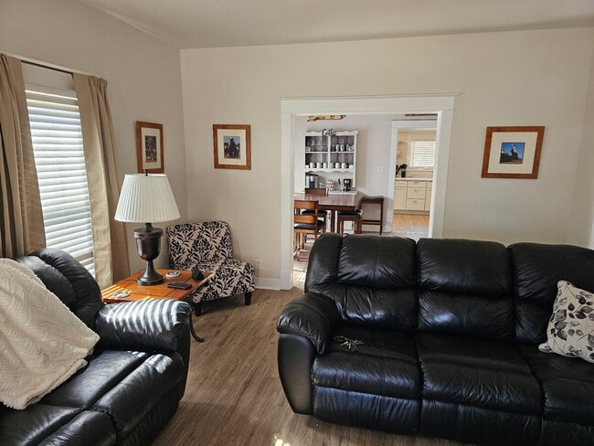 Building Photo - 1106 Central Ave Unit ID1254838P