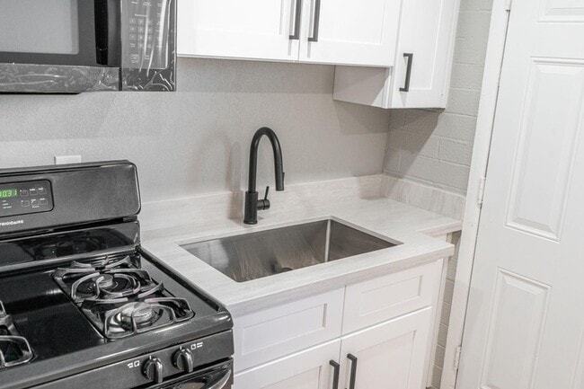 Photo - 4423 N 23rd Ave Unit Apt B