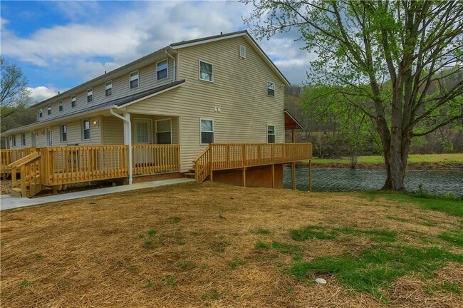 Photo - 153 Kathleen Dr