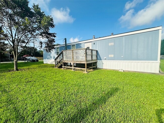 Building Photo - 9012 Spruce St