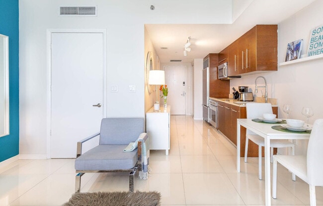 Building Photo - 485 Brickell Ave Unit ID1240495P