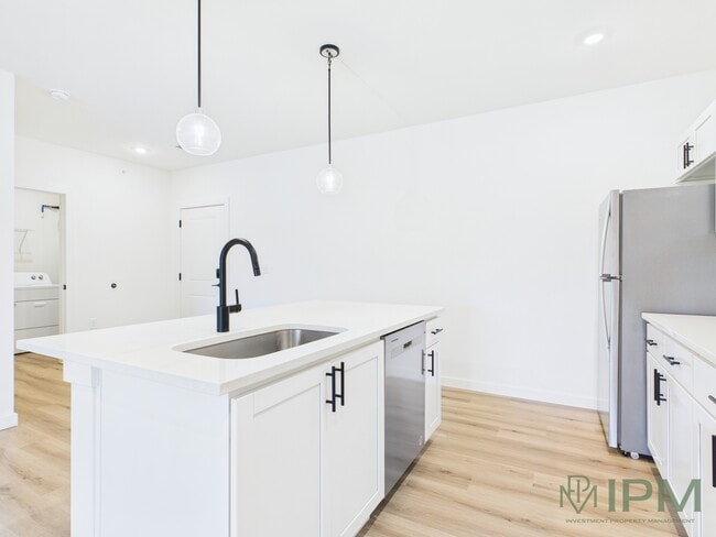 Photo - The Flats at Hampden