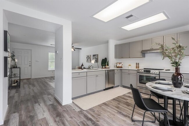 Photo - 10732 Marshitahs Way