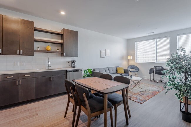 Photo - 228 Pike St Unit ID1036067P