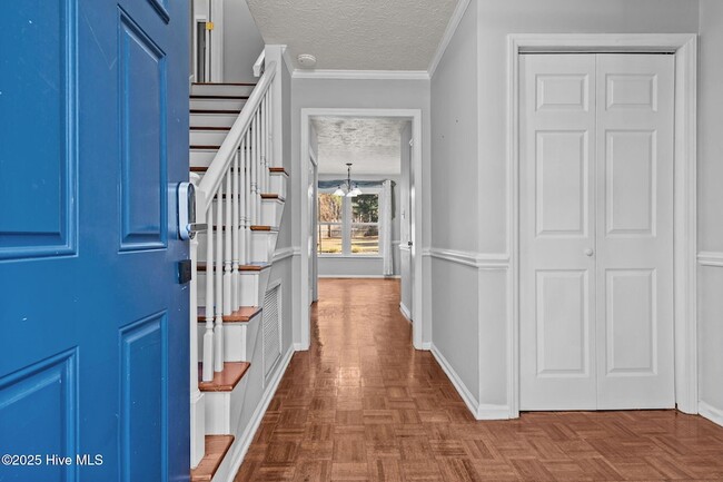 Photo - 215 Canterbury Rd