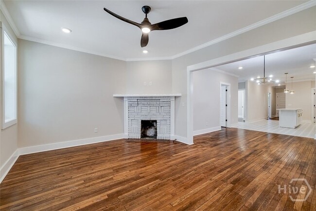 Photo - 905 E Park Ave