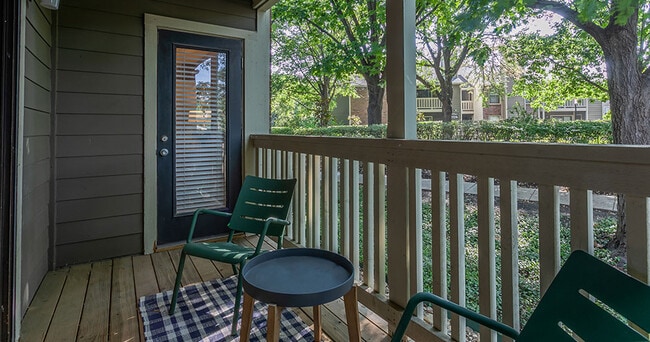 Photo - Woodview Apartments