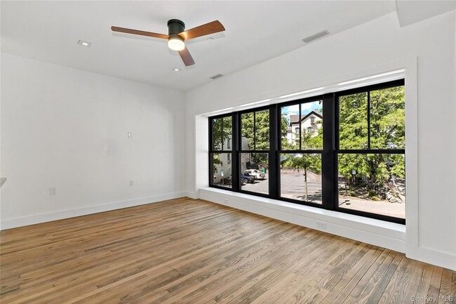 Photo - 115 N Division St Unit 2A