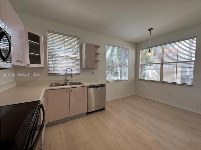 Photo - 1595 Seagrape Way
