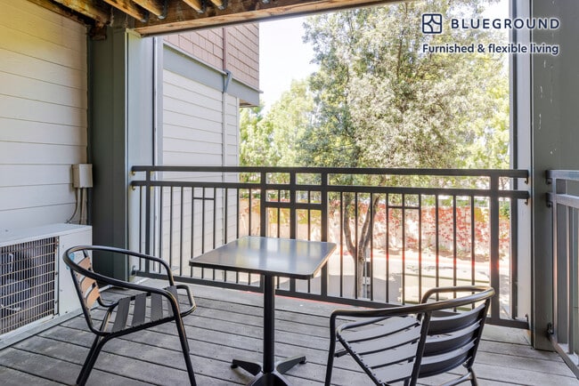 Photo - 1220 N Fair Oaks Ave Unit FL2-ID1983