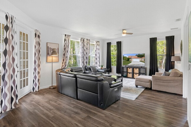 Building Photo - 4843 S Acree Point Unit SI ID1472660P