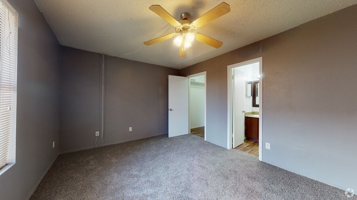 Floor Plan - 2/2, 880 sq ft