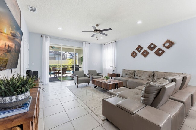 Photo - 8914 Zurich Ln Unit ID1337872P