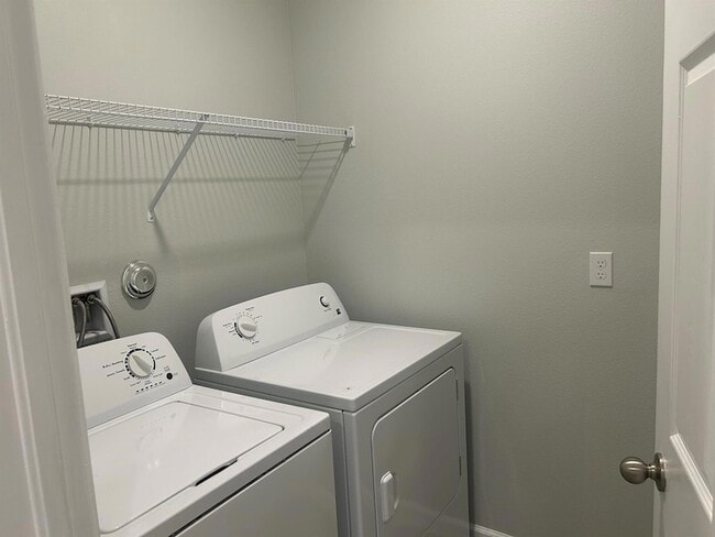 Photo - 6270 NW Regent St