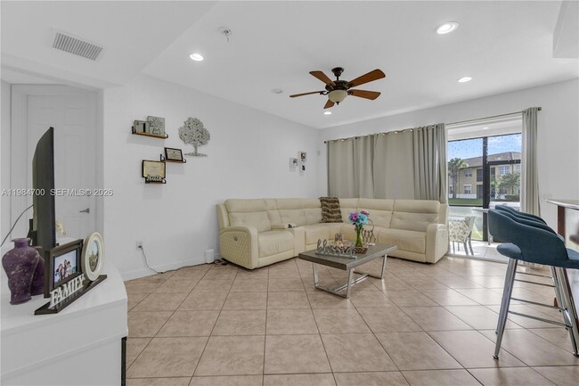 Photo - 8200 NW 128th Ln Unit 40