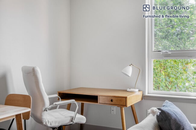 Photo - 65 107th Ave SE Unit FL5-ID612