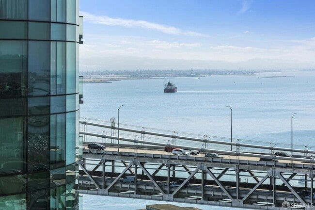 Photo - 301 Main St Unit 25E