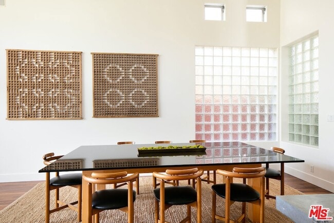 Photo - 2217 Grand Canal