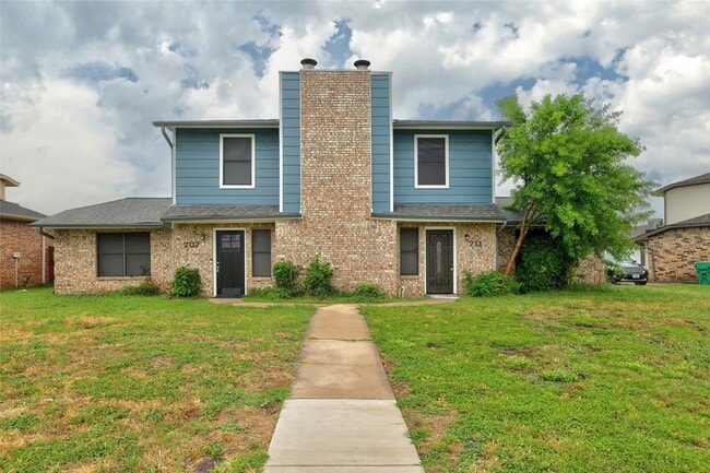 Photo - 711 Wolftrap Dr