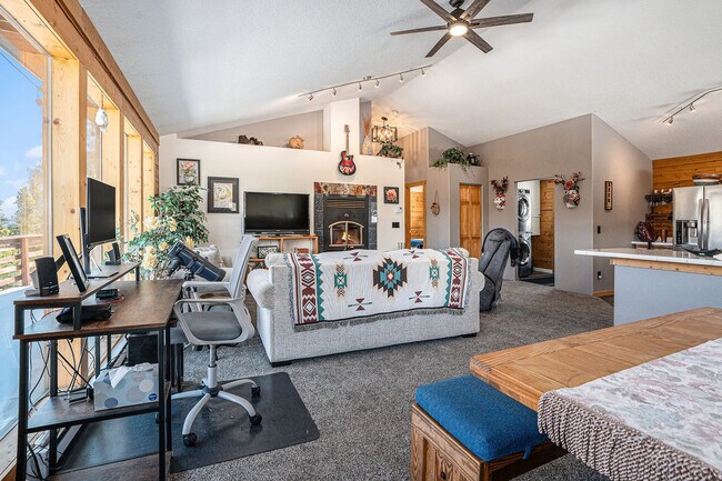 Photo - 1353 Alice Rd Unit ID1391270P