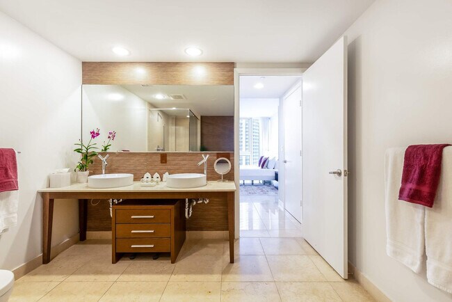 Photo - 485 Brickell Ave Unit SI FL22-ID1240476P